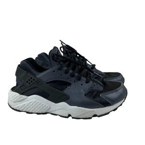 Nike Women's Air Huarache Run SE Lace Up Sneakers Size 7.5